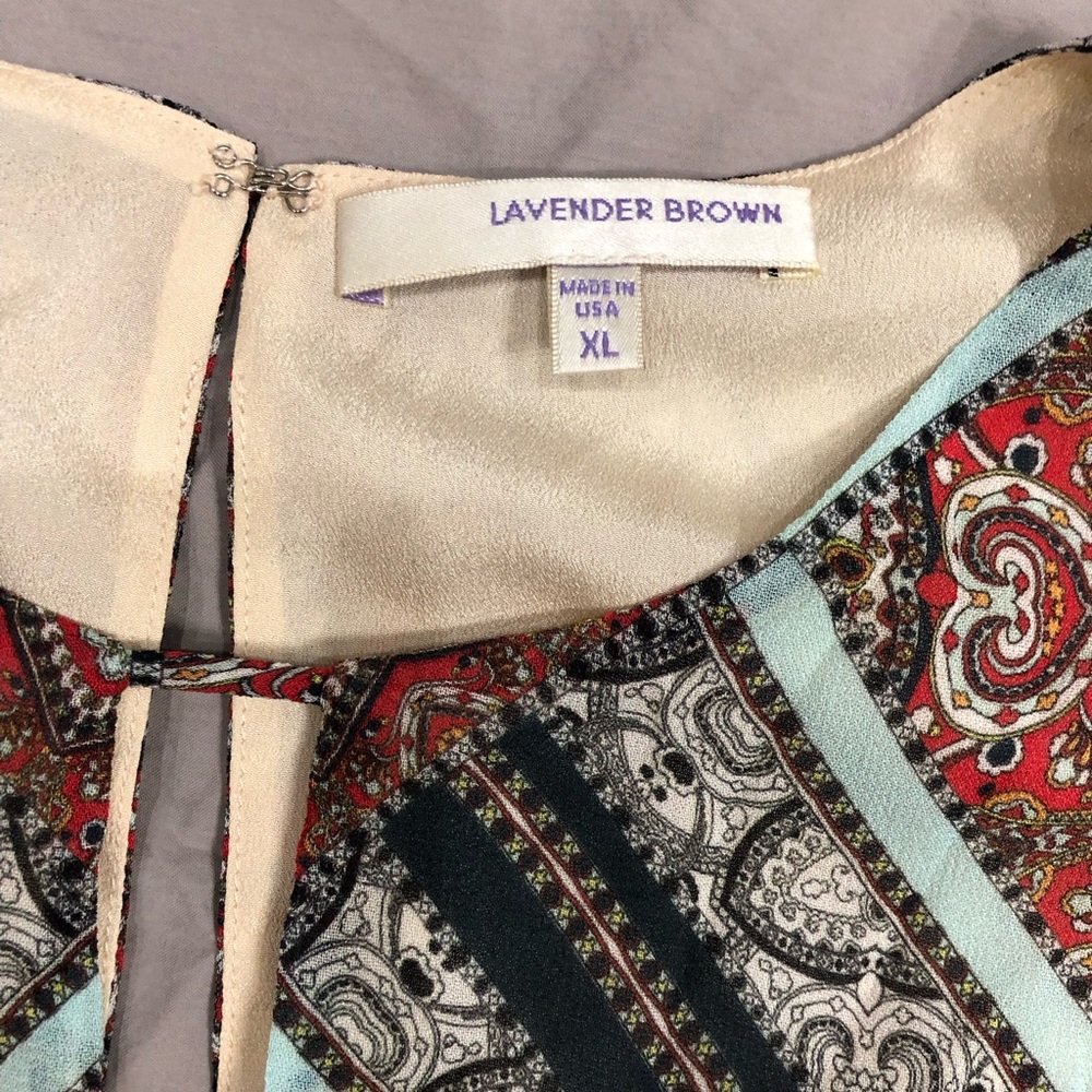 Lavender Brown. Women’s Blouse. Sleeveless. XL. Viscose/polyester. Pattern. - Picture 3 of 7